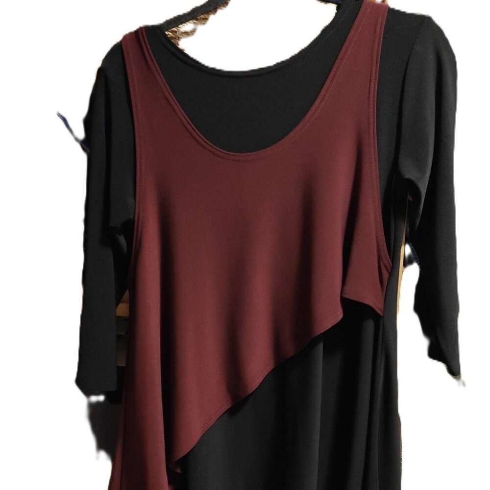 Sympli Asymmetrical Layered Tunic Top – Black & Merlot – Size 6